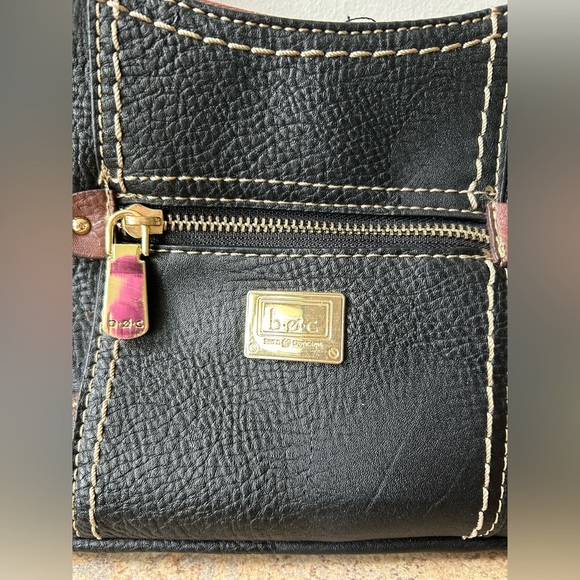 b.o.c. Vegan pebbled like leather shoulder purse in black and brown like new - Picture 4 of 13